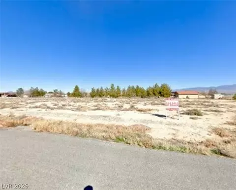 590 Chickadee Ct, Pahrump, NV 89048