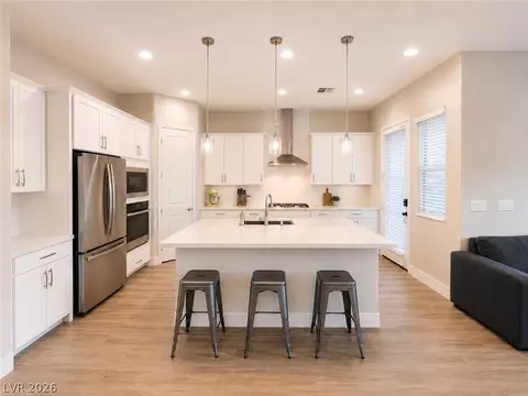 89 Cathedral Wash Pl, Henderson, NV 89011