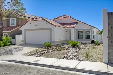 7313 Silver Ridge Dr, Las Vegas, NV 89128