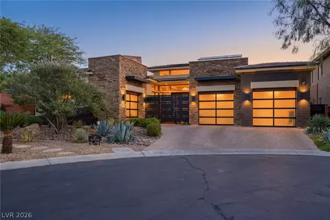 47 Moonfire Dr, Las Vegas, NV 89135
