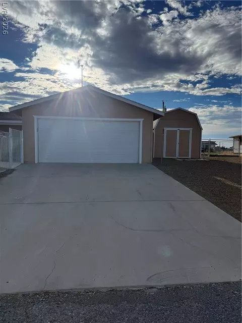 3160 S Fallwood St, Pahrump, NV 89048