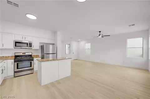 9553 Cabot Falls Ave, Las Vegas, NV 89149