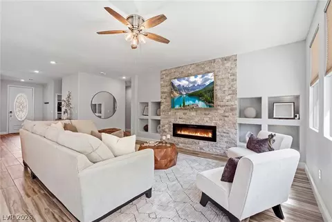 686 Fynn Valley Dr, Las Vegas, NV 89148