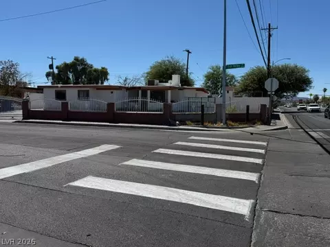 5027 Sun Valley Dr, Las Vegas, NV 89122