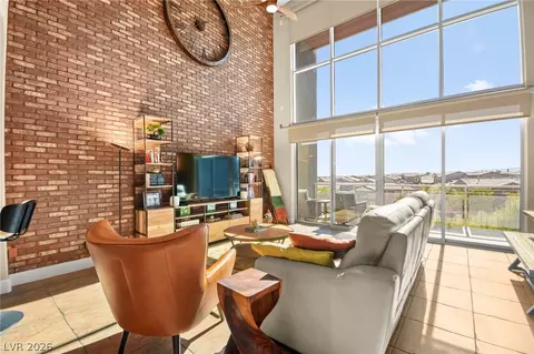 11441 Allerton Park Dr #213, Las Vegas, NV 89135
