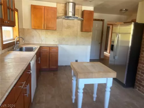 Kitchen - 1071 Canyon St, Ely, NV 89301 photo 3 of 3