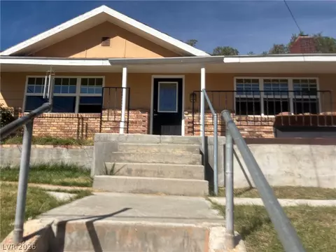Exterior - 1071 Canyon St, Ely, NV 89301 photo 2 of 9