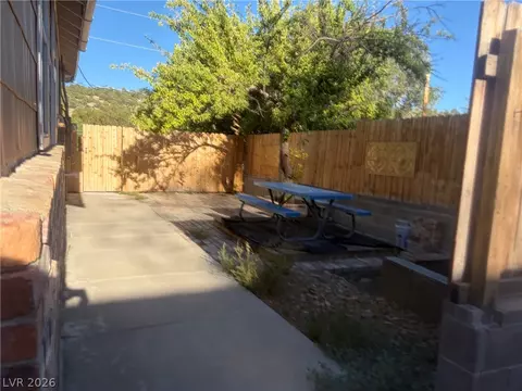Exterior - 1071 Canyon St, Ely, NV 89301 photo 4 of 9