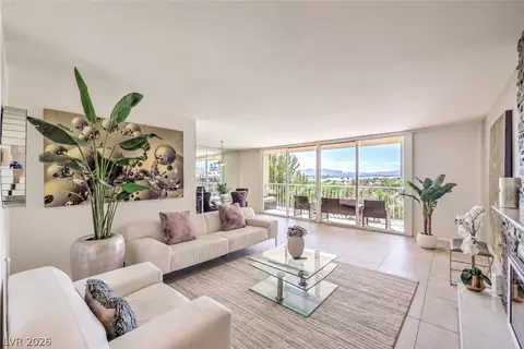 205 E Harmon Ave #807, Las Vegas, NV 89169