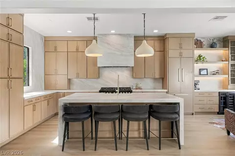 40 Stonemark Dr, Henderson, NV 89052