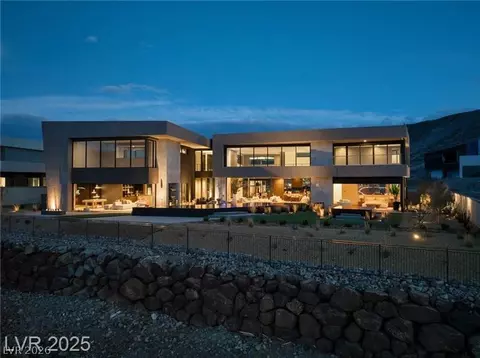 12 Chisel Crest Ct, Henderson, NV 89012 photo 2