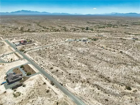 9350 Saif Ct, Pahrump, NV 89061