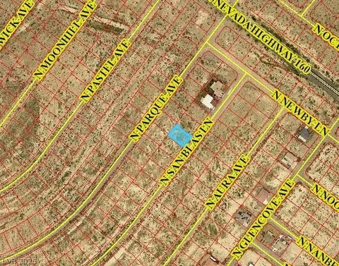 6800 N San Blas Ln, Pahrump, NV 89060