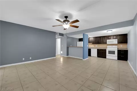 5242 River Glen Dr #439, Las Vegas, NV 89103