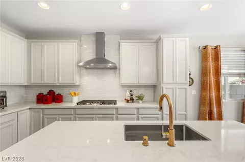 Kitchen - 316 Cape Seville Pl, Henderson, NV 89015 photo 5 of 6