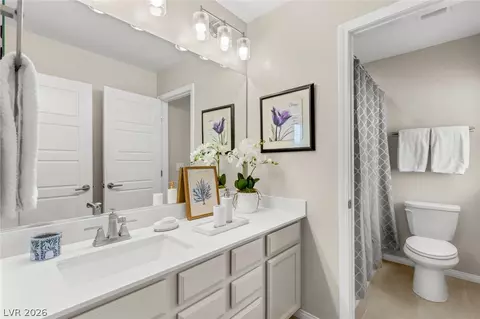 Bath - 316 Cape Seville Pl, Henderson, NV 89015 photo 4 of 4