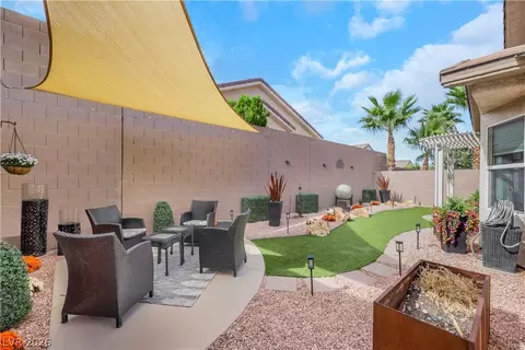 Exterior - 2635 Dirleton Pl, Henderson, NV 89044 photo 9 of 11