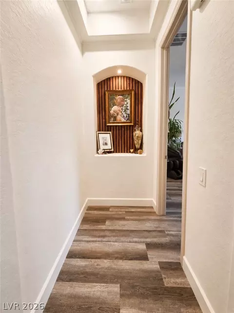 Entry Way - 2583 Dirleton Pl, Henderson, NV 89044 photo 3 of 9