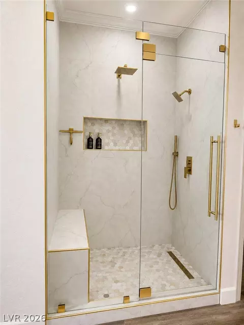Bath - 2583 Dirleton Pl, Henderson, NV 89044 photo 5 of 10