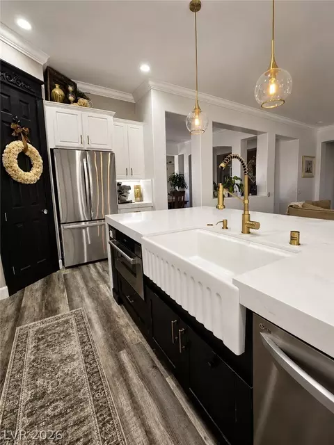 Kitchen - 2583 Dirleton Pl, Henderson, NV 89044 photo 6 of 11