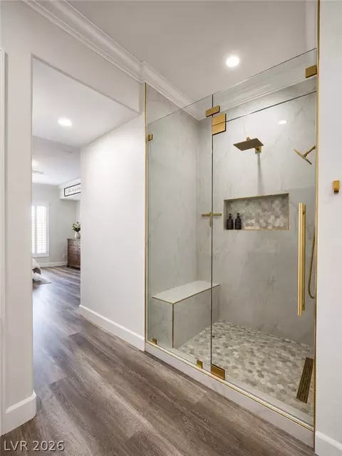 Bath - 2583 Dirleton Pl, Henderson, NV 89044 photo 3 of 10