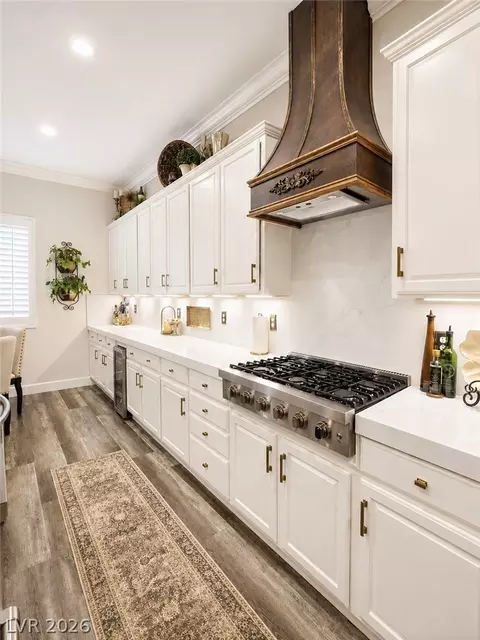 Kitchen - 2583 Dirleton Pl, Henderson, NV 89044 photo 4 of 11
