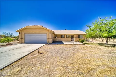 1141 Dutch Ford St, Pahrump, NV 89048