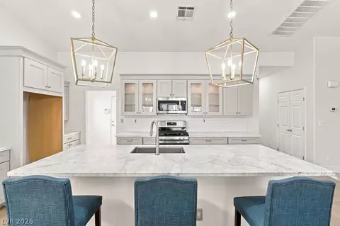 9174 Weeping Hollow Ave, Las Vegas, NV 89178
