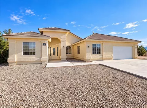 381 Arapahoe St, Pahrump, NV 89048