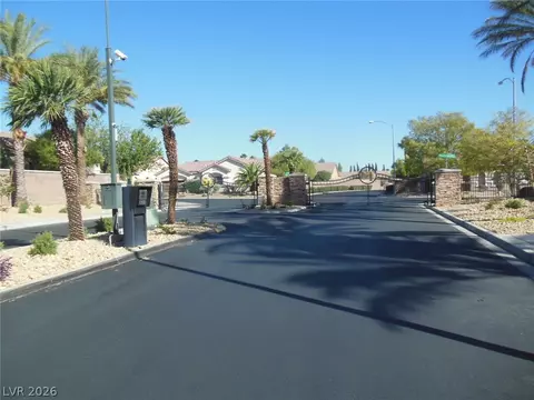 9865 Masterpiece Dr, Las Vegas, NV 89148
