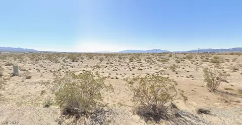 911 W Marva Ln, Pahrump, NV 89060