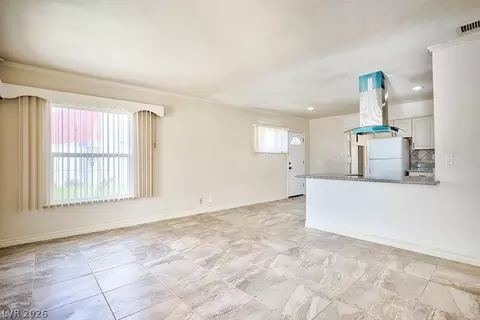 914 N 1st St, Las Vegas, NV 89101