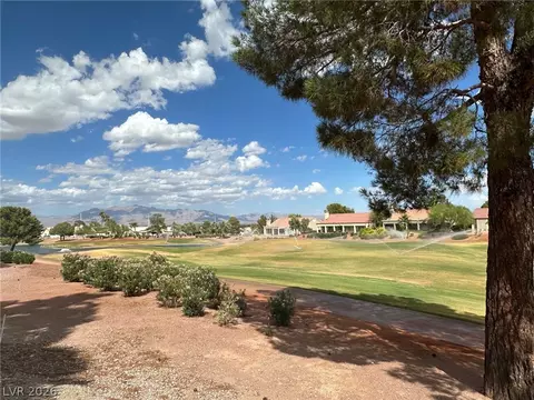 2936 Hawksdale Dr, Las Vegas, NV 89134