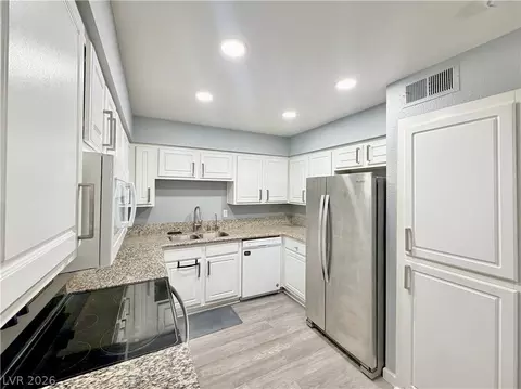 3151 Soaring Gulls Dr #2192, Las Vegas, NV 89128