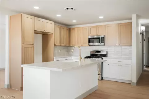 5637 Tunis Ave, Las Vegas, NV 89122