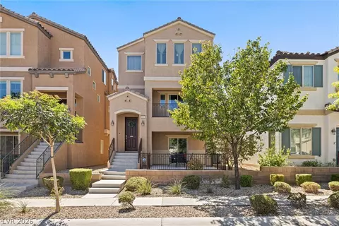 8944 Red Tapestry Ct, Las Vegas, NV 89149