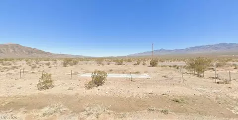 930 W Marva Ln, Pahrump, NV 89060