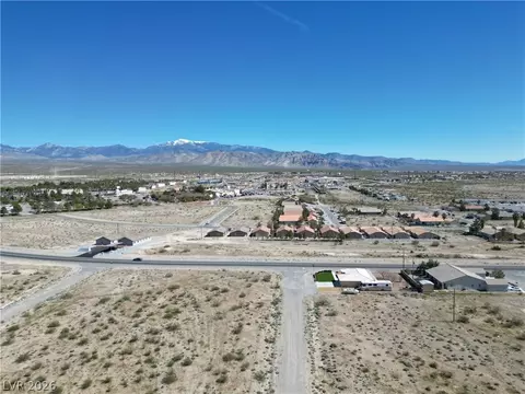 1750 Fleetfoot St, Pahrump, NV 89048