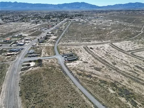 2220 Needles Ave, Pahrump, NV 89048