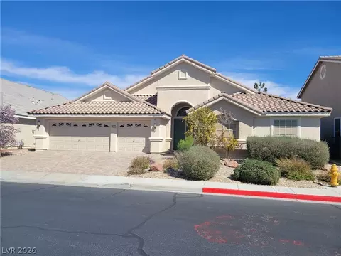7020 Manzanares Dr, North Las Vegas, NV 89084