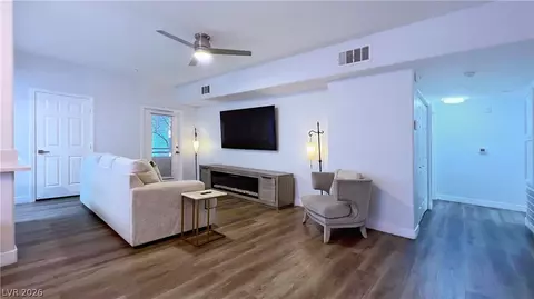 833 Aspen Peak Loop #613, Henderson, NV 89011