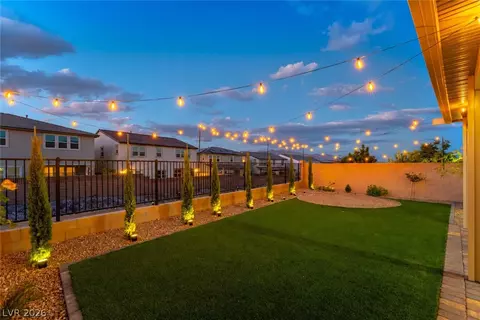 10364 Thurso Ave, Las Vegas, NV 89166