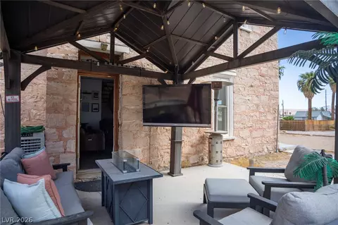 Exterior - 560 Bonelli Ave, Overton, NV 89040 photo 5 of 6