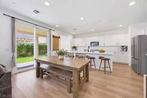 10391 Sadie Blake Ave, Las Vegas, NV 89166