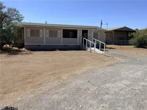 1801 W Irons St, Pahrump, NV 89048