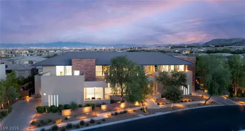 38 Hawkeye Ln, Las Vegas, NV 89135