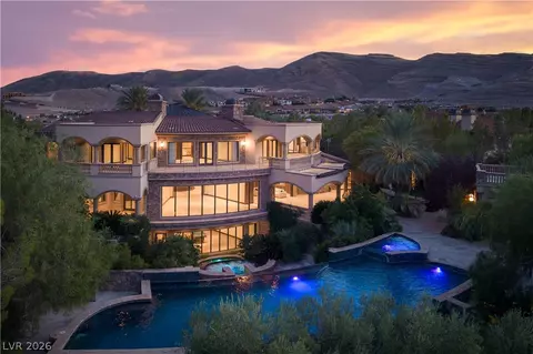 18 Olympia Hls, Las Vegas, NV 89141