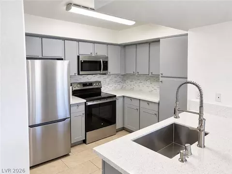 2300 E Silverado Ranch Blvd #1077, Las Vegas, NV 89183