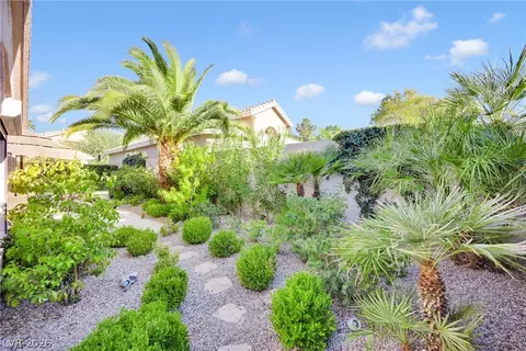 Exterior - 2154 Eaglepath Cir, Henderson, NV 89074 photo 6 of 8