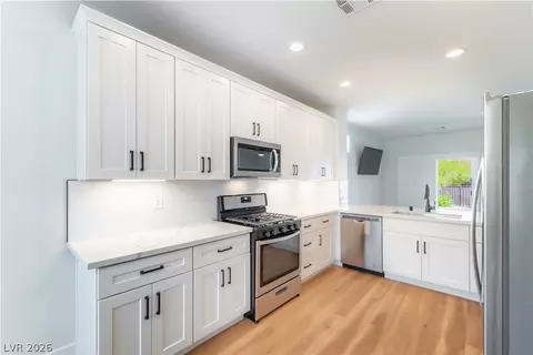 2142 Alyssa Jade Dr, Henderson, NV 89052